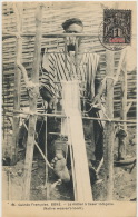 95 Boké Le Metier A Tisser Indigene Native Weaver's Loom Comptoir Parisien Conakry - Guinée Française