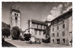 CPA - SAINT-JEOIRE-EN-FAUCIGNY - LA PLACE DE LA VIEILLE TOUR - HOTEL DE FAUCIGNY - N/b - Ann 50 - - Saint-Jeoire