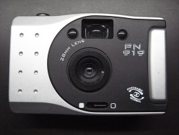 1 PHOTO CAMERA - 28MM LENS PN 919 - Fotoapparate