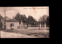 84 MONTEUX Ecole, Ecoles Communales, Statue Sénateur Béraud, Ed Coutton, 1927 - Monteux