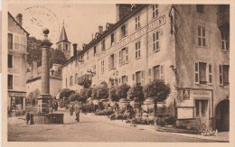 CHAUDESAIGUES (Cantal) - Place Du Gravier - Hôtel Valette Et Du Midi - Autres & Non Classés