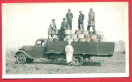 165917 /  OLD Truck  Camion Lastkraftwagen  Lastwagen - HANDLING Harvest - United States Etats-Unis USA - Camions & Poids Lourds