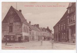 Steenvoorde (59) - La Rue De L'Eglise - A Gauche Maison Du XVIIe. Bon état, Sépia, A Circulé. - Steenvoorde