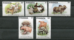 (cl.18- P1)  Rwanda** N° 860 à 867 (série Incomplète) (ref. Michel Au Dos) - Chèvres, Lapins, Porcs, Vaches, Moutons, Ta - Otros & Sin Clasificación