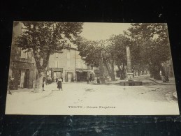 TRETS - COURS ESQUIROS - PLACE FONTAINE - 13 Bouches Du Rhône (K) - Trets