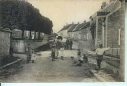 LE CHATELET Place De La Fontaine - Le Chatelet En Brie