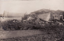 Photo Septembre 1918 HENIN-LIETARD (Beaumont) - La Gare, Réserve D´eau Détruite (A99, Ww1, Wk1) - Henin-Beaumont