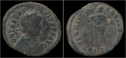 Theodosius I AE22 - El Bajo Imperio Romano (363 / 476)