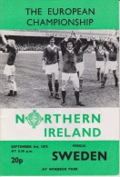 Official Football Programme NORTHERN IRELAND - SWEDEN 1975 European Qualifier At Belfast - Bekleidung, Souvenirs Und Sonstige