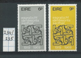 Ierland      Y / T     234 / 235         (X)   (met Plakker) - Oblitérés