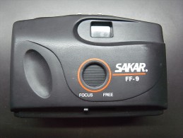 1 PHOTO CAMERA - SAKAR FF9 35MM CAMERA - Cameras