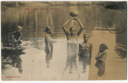 Singhalese Women Bathing Femmes Et Enfants Se Baignant Toilette Skeen Photo Ship Markstamp Removed - Sri Lanka (Ceylon)