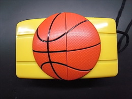 1 PHOTO CAMERA - BASKETBALL 35MM CAMERA - Cameras