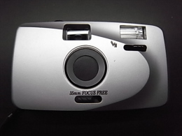 1 PHOTO CAMERA - SIMPLE GRAY 35MM CAMERA - Fotoapparate