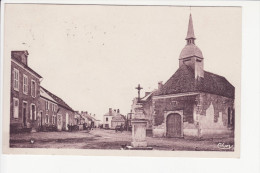 BOUESSE - La Place Et L'Eglise - Sonstige & Ohne Zuordnung