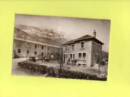 CLAIX - La Poste - Le Groupe Scolaire - Le Moucherotte - Claix