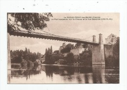 Cp , 86 , LA ROCHE POSAY LES BAINS , Le Pont Suspendu Sur La CREUSE Et La Vue Générale , Côté N. - O. , Vierge - La Roche Posay