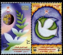 (117) Oman (sultanate)  Peace Day / Paix / Friedenstag / 2004  ** / Mnh  Michel 598-99 - Omán