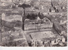 TOULOUSE (31-Haute-Garonne), Vue Aérienne, Capitole Et Donjon, Hôtel Des Postes, Square Roosevelt, Ed. ELFE 1956, Obadia - Banques