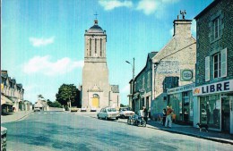 MONTMARTIN - SUR - MER . Le Bourg Et L'Eglise . - Montmartin Sur Mer