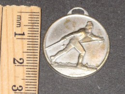 Médaille Gendarmerie Nationale (française) - Médaille Argentée (argent ?) Pas De Poiçon. Skieur Sur Avers - 1 - Policia