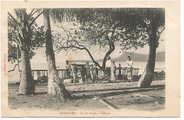 TAH.00011/ BORA BORA - Sur Le Rivage à Vaitape - Tahiti