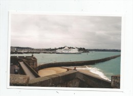 Photographie , 15 X 10 , SAINT MALO , Bateau , Paquebot , BRITTANY FERRIES - Boats