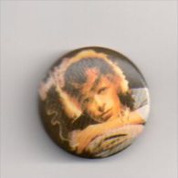 REF XXM Badge Ancien 1980 (no Pin's) David BOWIE - Musique