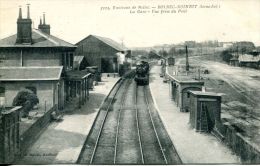 N°5689A -cpa Bolbec Nointot -la Gare- - Gares - Avec Trains