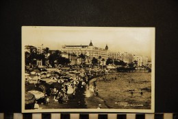 CP, 06, CANNES La Plage Et La Croisette N° 46 Vierge Ed MAR - Cannes