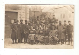 Carte Photo : Militaria : Groupes De Soldats ( 23ème ) +  Femmes ( Lieu à Déterminer ) - Regimente