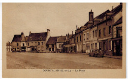 CPA COURTALAIN (28): La Place - Courtalain