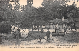 GIRONDE  33  BLANQUEFORT  ECOLE D'AGRICULTURE  COUR DES ECURIES  DEPART AU TRAVAIL - Blanquefort