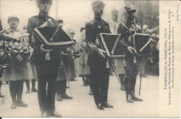 FUNERAILLES DU MARECHAL FOCH - LES BATONS DE MARECHAL DE FRANCE DE GRANDE BRETAGNE ET DE POLOGNE - Funeral