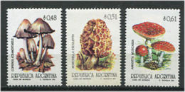 ARGENTINE 1992 - Champignons Mushrooms Hongos - Serie Neuve Sans Charniere (Yvert 1792/94) - Nuovi