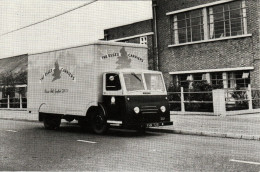 Postcard Dennis Stork Van The Essex Carriers Lorry Billingham Motor Card - Trucks, Vans &  Lorries