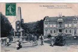 Cpa De Bourgtheroulde   - Eure   - La Place De La Mairie - Bourgtheroulde