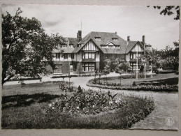 Overijse, Studiehuis A.C.V. Ter Nood, Maison D´Etudes De Lam C.S.C. Voorgevel, Façade Principale - Overijse