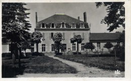 87 - NANTIAT - La Mairie Vue Du Jardin Public - CPSM - Nantiat