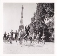 CP Les Jardins Du Champ De Mars (1944) - Robert Doisneau - Animée - Double - Doisneau