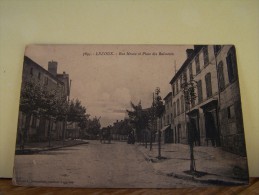 LEZOUX (PUY-DE-DOME)  RUE NEUVE ET PLACE DES BALMETTES. - Lezoux