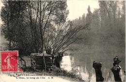 AUVERS  SUR OISE -CHAPONVAL L'OISE ,LE LONG DE L'ILE (TAS DE BOIS EMPILE)  REF 43024 - Auvers Sur Oise