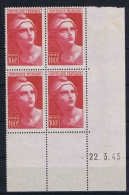 France: 1945 MNH/** Neuf **  Yv Nr 733 Bord De Feuille  Coin Date - 1940-1949