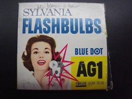 PHOTO PHOTOGRAPHY EQUIPMENT - SYLVANIA FLASHBULBS BLUE DOT AG1 LIGTH BULB FLASH BOX - Matériel & Accessoires
