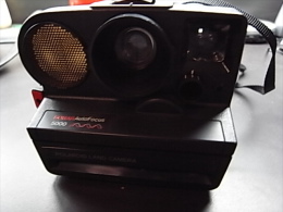 1 PHOTO CAMERA - POLAROID LAND CAMERA SONAR 5000 AUTOFOCUS - Fototoestellen