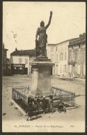 JONZAC Statue De La République (PP) Chte Maritime (17) - Jonzac