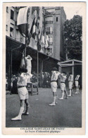 Delcampe - CPA    75      PARIS     COLLEGE SAINT JEAN DE PASSY      LECON D EDUCATION PHYSIQUE - Gymnastik