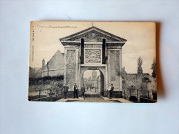 Delcampe - Carte Postale Ancienne : BERGUES : Porte De Cassel, Animé - Bergues