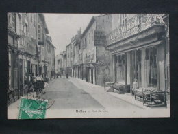 Delcampe - Ref3929 JU CPA Animée De Bellac (Limousin) - Rue Du Coq - J Lorcs Vins En Gros - Commerces - Bellac