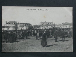 Ref3933 JU CPA De Saint Junien (Limousin) - Le Champ De Foire - Au Grand Livre 1923 - Foires